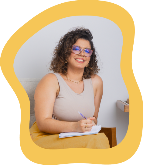 Sobre Raquel Valença